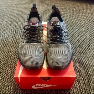 Men’s Nike Air Zoom Mariah Flyknit Racer size 9.5